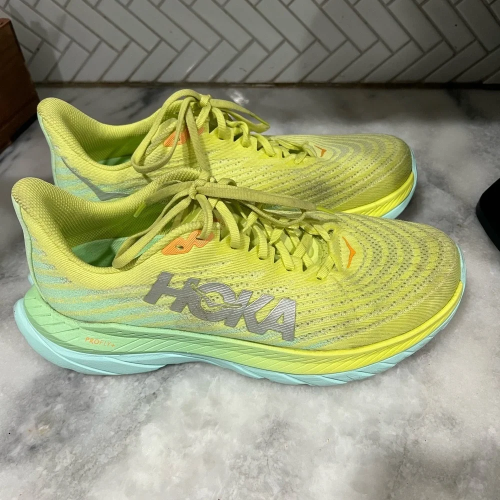 Hoka One One Womens Mach 5 1127894 CGLG Green Running Shoes Sneakers Size 10.5B
